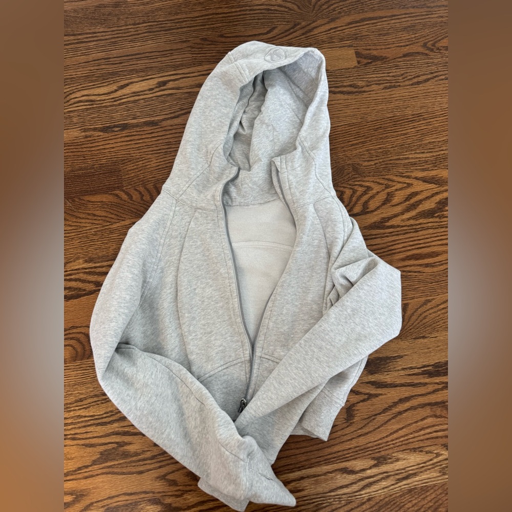 Lululemon cropped scuba hoodie